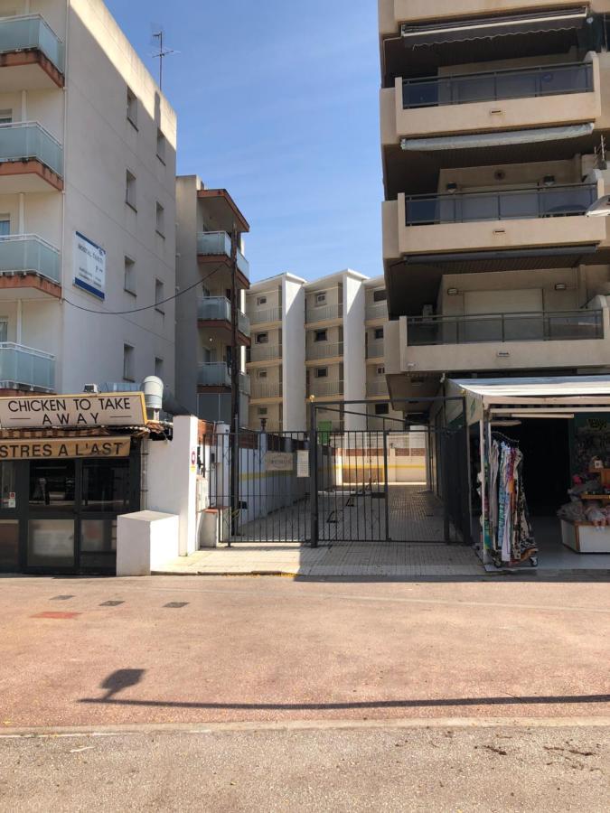 Diplomatic Salou Apartment ภายนอก รูปภาพ